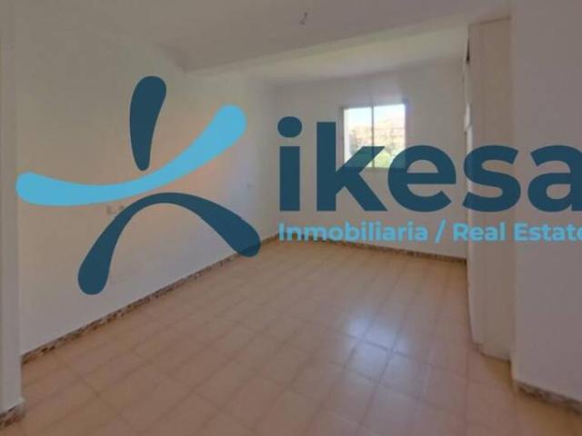 Casa adosada en Venta en Puerto de la Duquesa