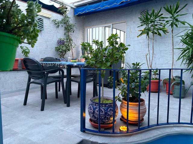 Casa adosada en venta en Puerto de Santa María El, Crevillet. Preciosa vivienda adosada de esquina de cuatro dormitorios a solo 500 metros de la playa. Casas adosadas Puerto de Santa María.