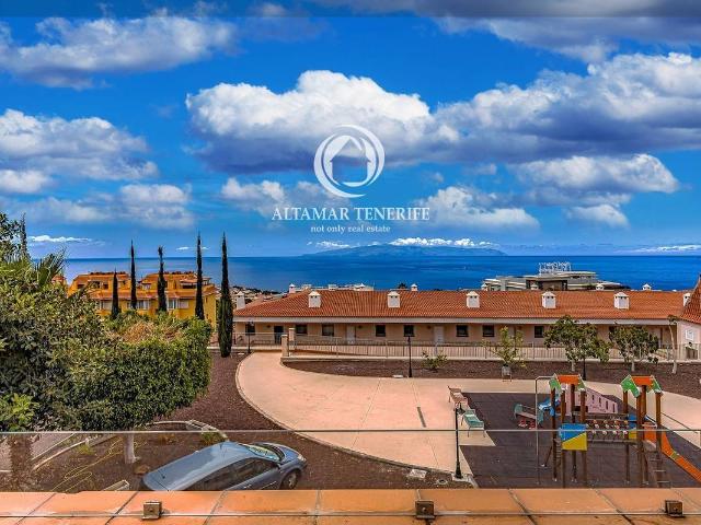 Casa adosada en Venta en Puerto de Santiago