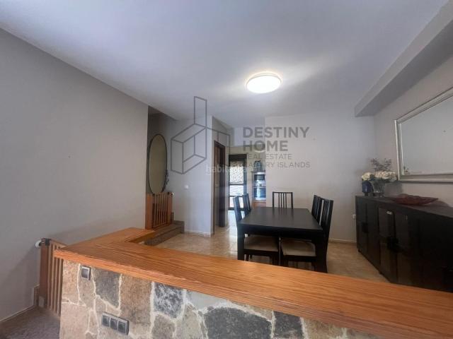 Casa adosada en venta en Puerto del Rosario, El Matorral. Amplia vivienda familiar en El Matorral, Puerto del Rosario. Casas adosadas Puerto del.