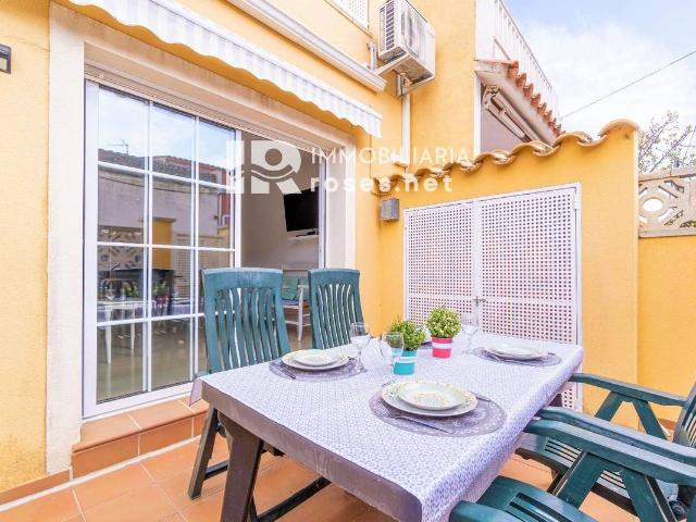 Casa adosada en Venta en Puigmal Mas Nou