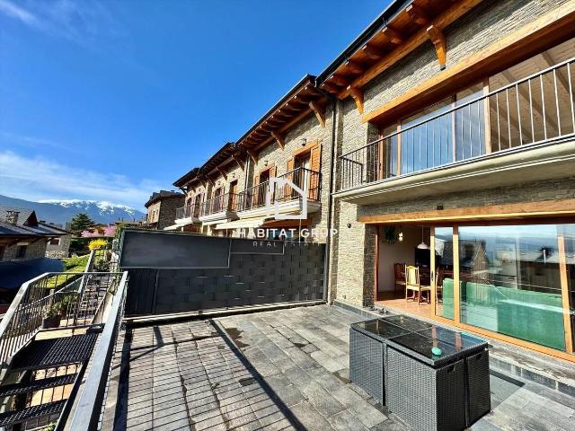 Casa adosada en Venta en Puigcerdà