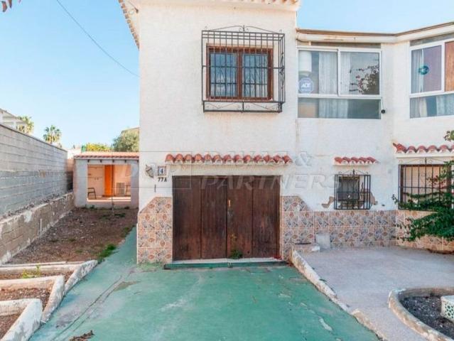 Casa adosada en Venta en Punta Prima