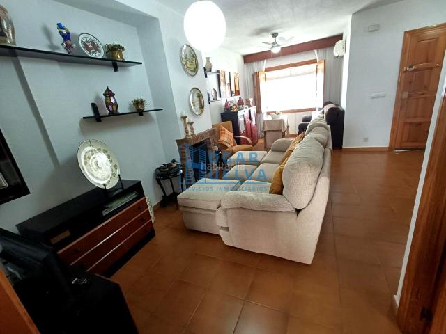Casa adosada en venta en Punta Umbría. IMPRESIONANTE ADOSADO EN PUNTA UMBRÍA. Casas adosadas Punta.