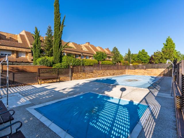 Casa adosada en venta en Rozas de Madrid Las, El Burgo. Venta Chalet Adosado en Burgo de Las Rozas. Casas adosadas Rozas de Madrid.