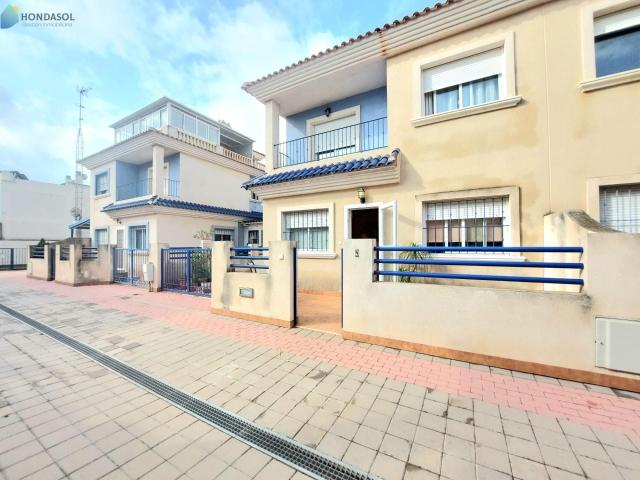 Casa adosada en Venta en Roda