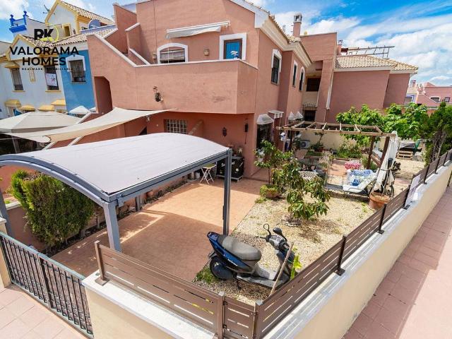 Casa adosada en Venta en Roda