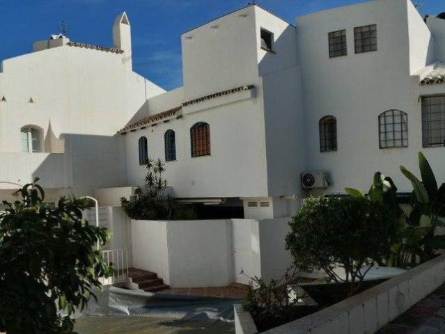 Casa adosada en Venta en Rodeo Alto Guadaiza La Campana