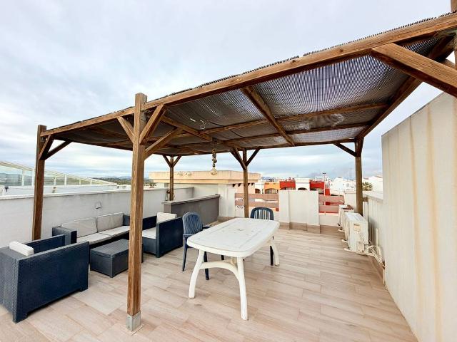 Casa adosada en Venta en La Florida