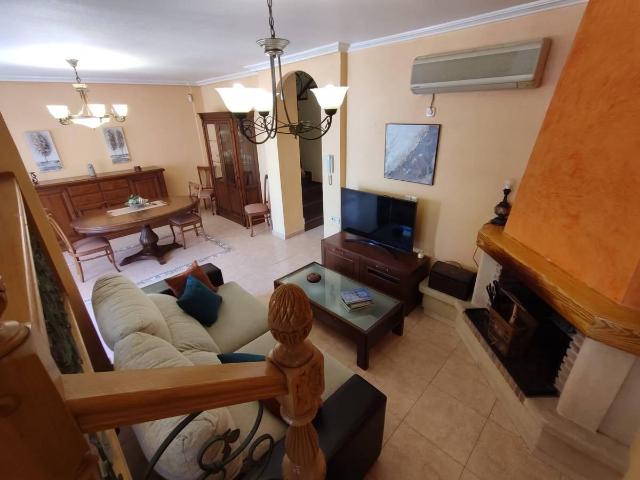 Casa adosada en Venta en Centro