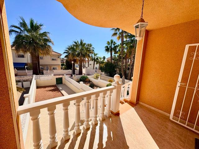 Casa adosada en venta en Rojales. Casas adosadas.