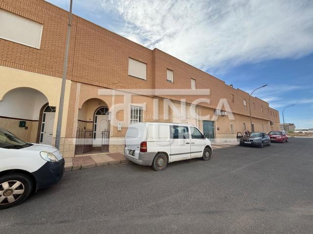 Casa adosada en venta en Roquetas de Mar, Roquetas pueblo. Venta de Casa Alquilada en Roquetas de Mar. Casas adosadas Roquetas de.