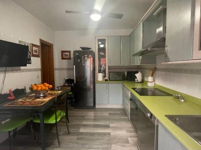 Casa adosada en Venta en Roquetas Pueblo