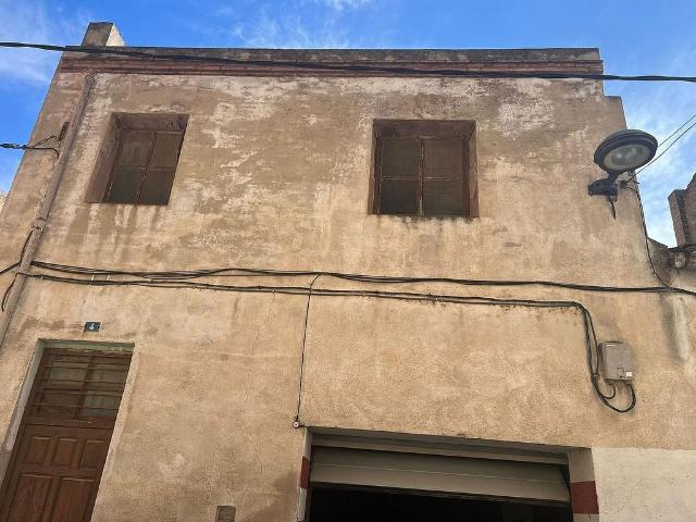 Casa adosada en venta en Roquetes, de 100 m² 3 habitaciones por 45.000
