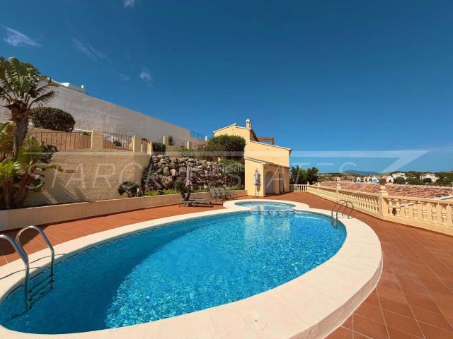 Casa adosada en venta en Ráfol de Almunia. Casas adosadas Ráfol de.