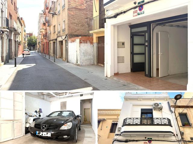 Casa adosada en venta en Reus, Llevant. Casa entre medianeras de 218 m² con garaje, vivienda reformada y posibilidades de ampliación en Reus. Casas adosadas.