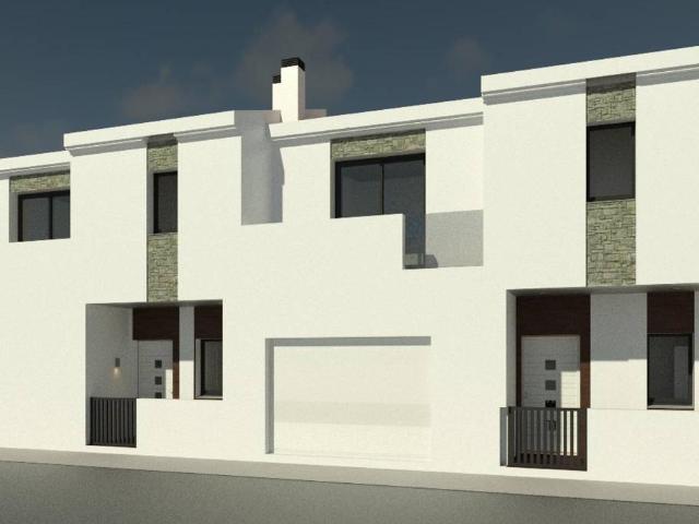 Casa adosada en Venta en Residencial Triana Barrio Alto