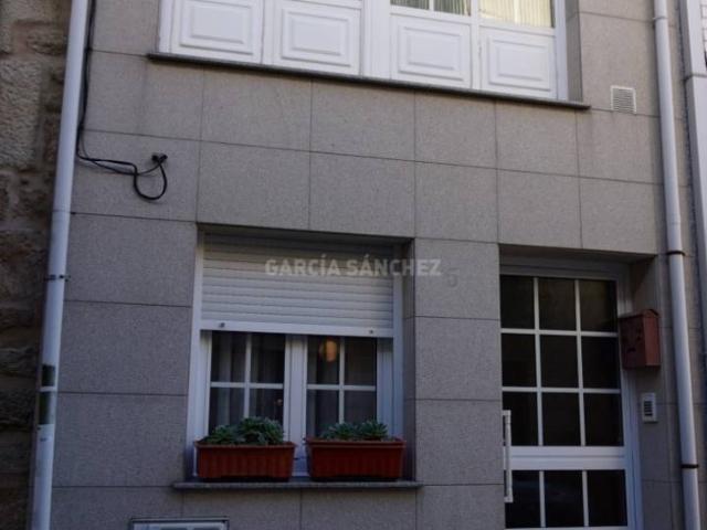 Casa adosada en Venta en Rianxo