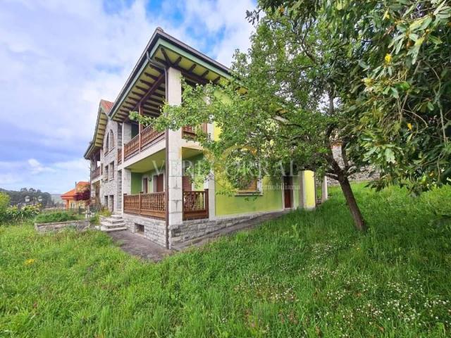 Casa adosada en Venta en Ribadesella