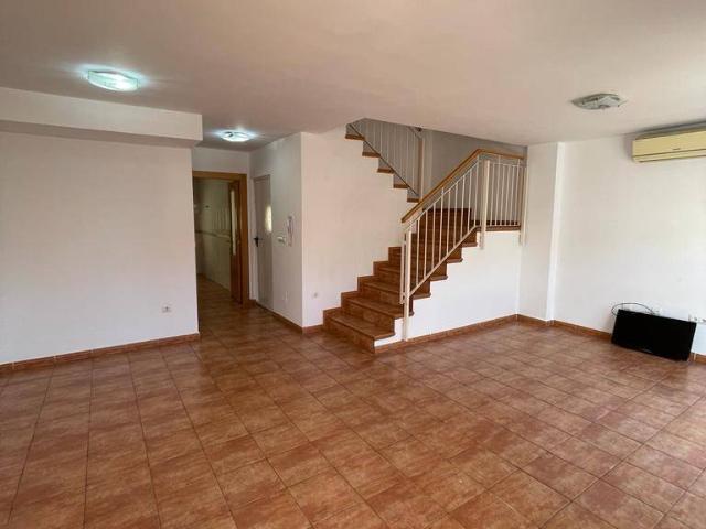Casa adosada en Venta en Ribera de Molina Torrealta
