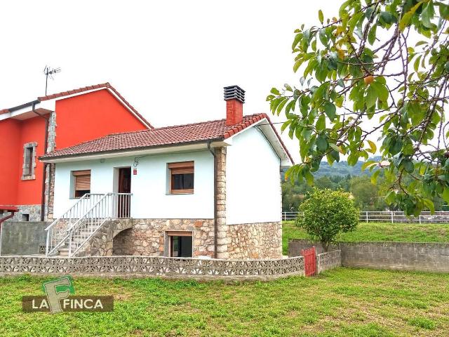 Casa adosada en Venta en Ribera de Arriba