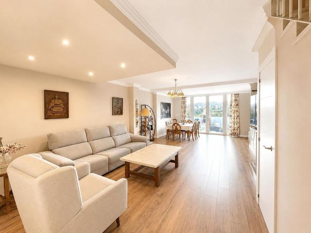 Casa adosada en venta en Rincón de la Victoria, Añoreta Golf Paraíso del Sol. Precioso Chalet en Añoreta Golf Reformado. Casas adosadas Rincón de la.