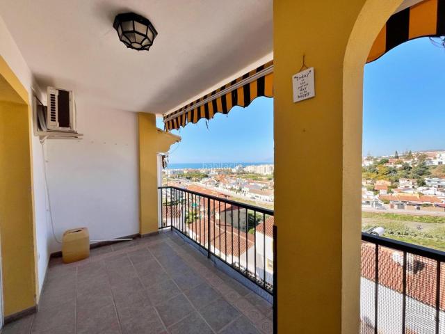 Casa adosada en venta en Rincón de la Victoria, Lo Cea. Exclusivo chalet adosado en una de las mejores zonas de Rincón de la Victoria. Casas adosadas Rincón de la.