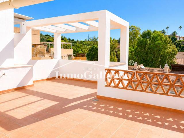 Casa adosada en venta en Rincón de la Victoria, Playa del Rincón. Chalet zona centro Rincón de la Victoria. Casas adosadas Rincón de la.