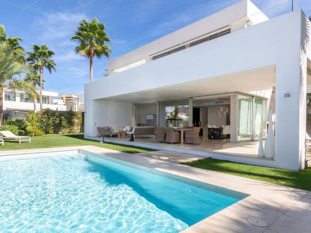 Casa adosada en Venta en Río Real