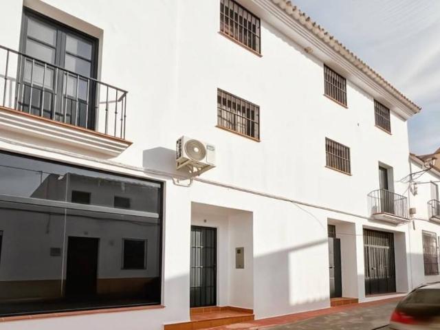 Casa adosada en Venta en Riogordo