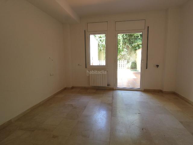 Casa adosada en venta en Rubí, Ca n´Oriol. Casa adosada esquinera con terrazas, garaje y vistas despejadas en Can Oriol. Casas adosadas.