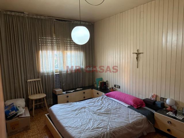 Casa adosada en venta en Rubí, Centre. CASA IDEAL FAMILIAS. Casas adosadas.