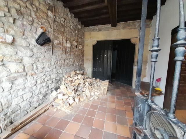 Casa adosada en venta en Ruente. CASONA MONTAÑESA DE PIEDRA EN VENTA EN LAMIÑAAUTENTICIDAD Y POTENCIAL EN PLENA NATURALEZA. Casas adosadas.