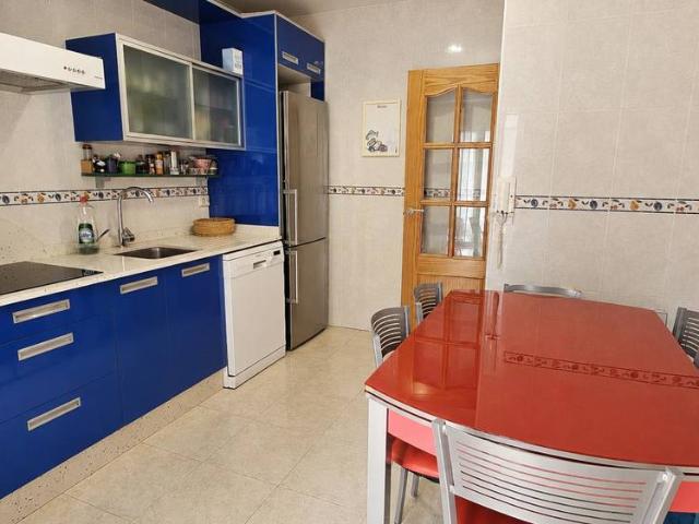 Casa adosada en Venta en Totana