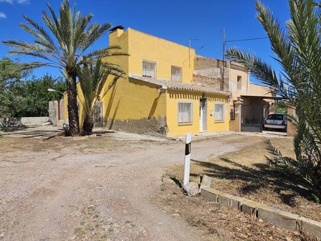 Casa adosada en Venta en Totana
