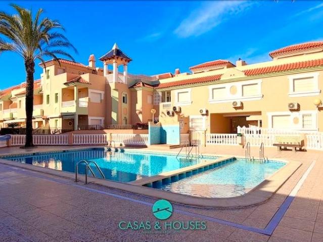Casa adosada en Venta en Tomás Maestre