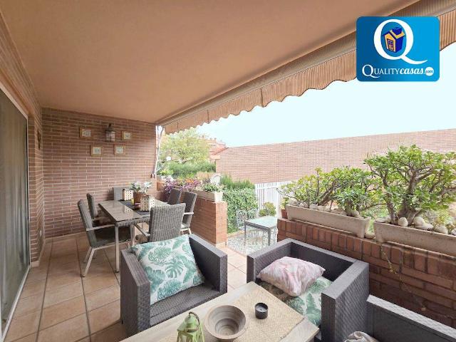 Casa adosada en Venta en Tómbola