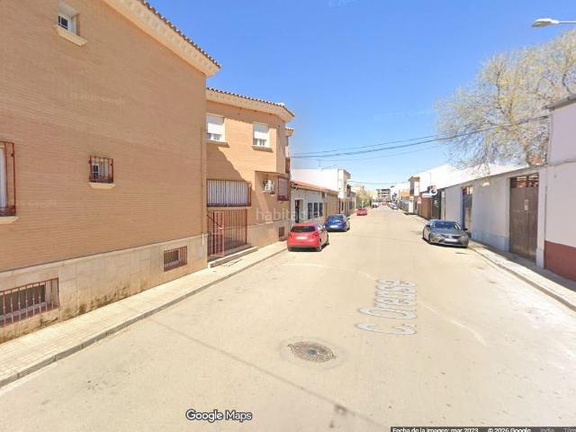 Casa adosada en venta en Tomelloso. SE VENDE inmueble ALQUILADO en Tomelloso. Casas adosadas.