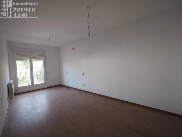 Casa adosada en Venta en Tomelloso