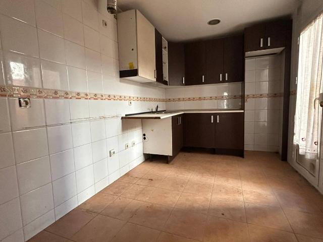 Casa adosada en Venta en Tomelloso