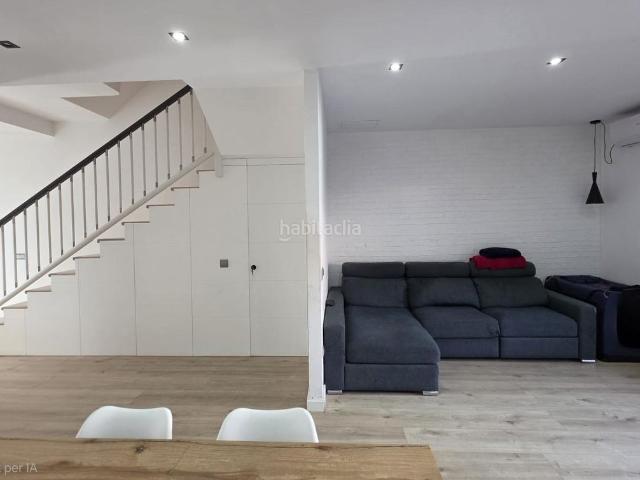 Casa adosada en venta en Tordera, Tordera. FANTÁSTICA CASA ADOSADA EN EL CENTRO DE TORDERA. Casas adosadas.