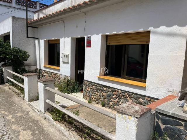 Casa adosada en Venta en Tordera pueblo