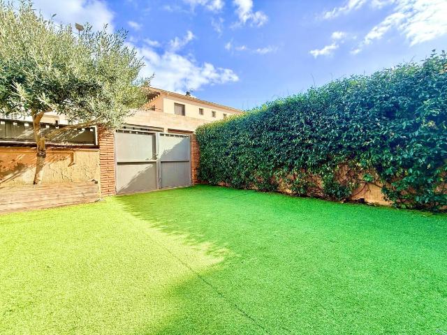 Casa adosada en Venta en Tordera pueblo