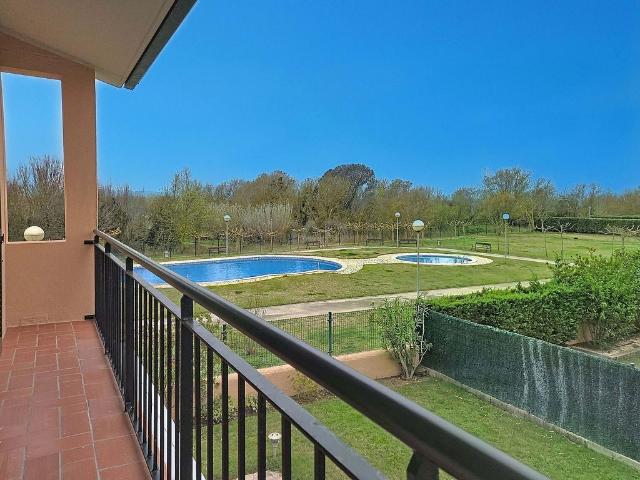 Casa adosada en venta en Torroella de Montgrí, de 109 m² 3 habitaciones por 415.000
