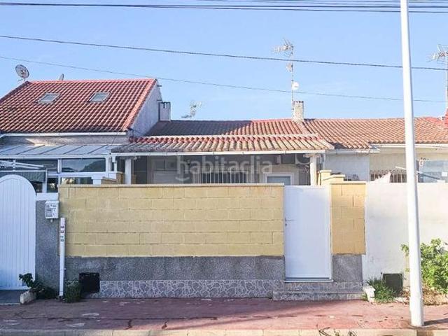 Casa adosada en venta en Torrevieja, Zona Carrefour Urbanizaciones. Casas adosadas.