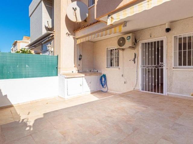 Casa adosada en venta en Torrevieja, Aguas Nuevas. ADOSADO EN TORREVIEJA 2 DORMITORIOS 1 BAÑO. Casas adosadas.