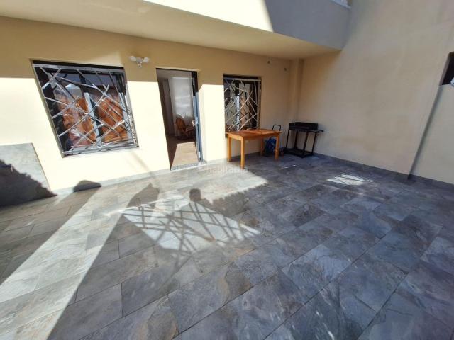 Casa adosada en venta en Torrevieja, Avenida Habaneras Curva de Palangre. Casas adosadas.