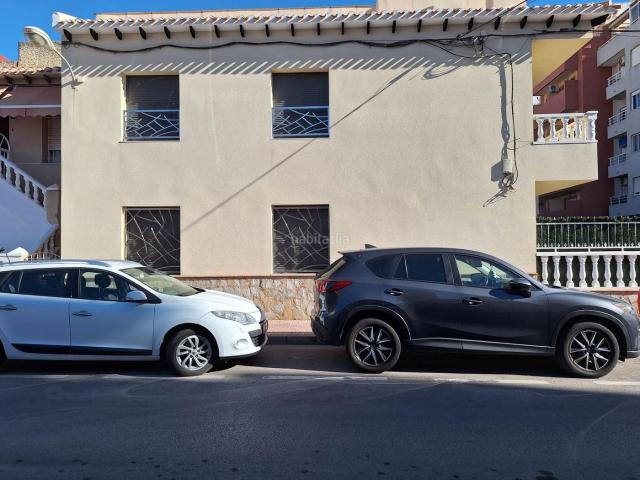 Casa adosada en venta en Torrevieja, Avenida Habaneras Curva de Palangre. Magnífico Adosado Reformado en Playa del Cura, Torrevieja. Casas adosadas.
