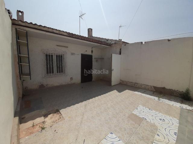 Casa adosada en venta en Torrevieja, Centro Muelle Pesquero. Magnífica vivienda unifamiliar en Torrevieja La Torreta II. Casas adosadas.