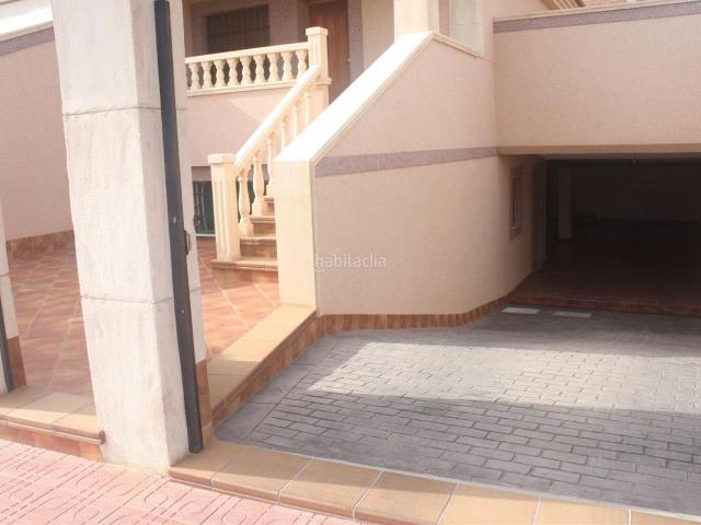 Casa adosada en venta en Torrevieja, Centro Muelle Pesquero. Casas adosadas.